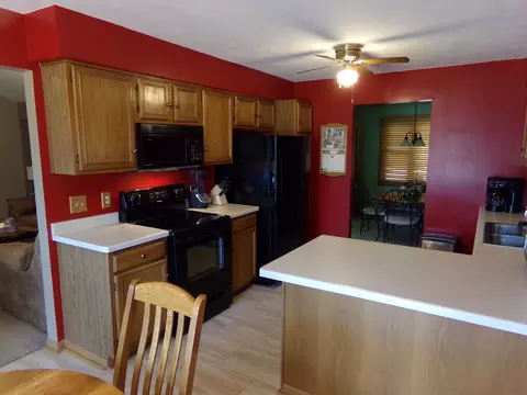 512 David Dr, Winnebago, IL 61088 photo 10