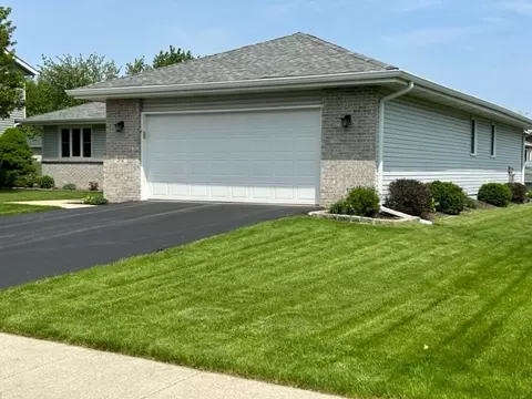 512 David Dr, Winnebago, IL 61088 photo 2