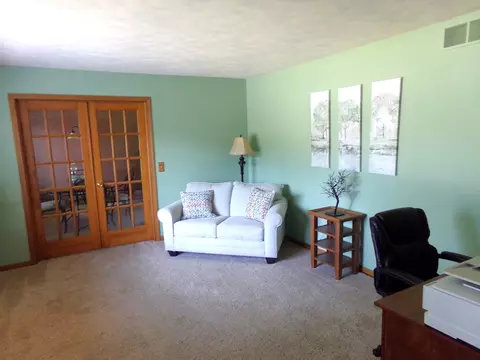512 David Dr, Winnebago, IL 61088 photo 3