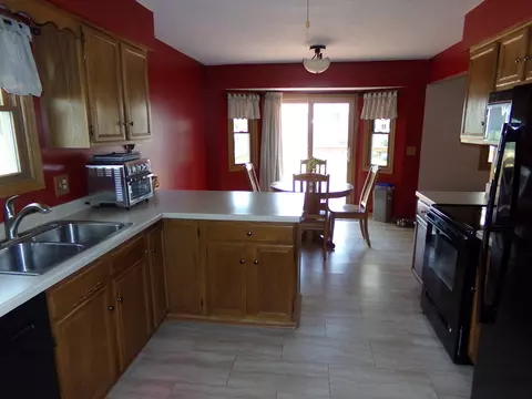 512 David Dr, Winnebago, IL 61088 photo 8