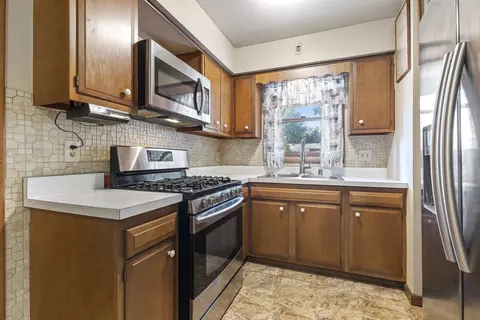 4875 Danforth Dr, Rockford, IL 61114 photo 6