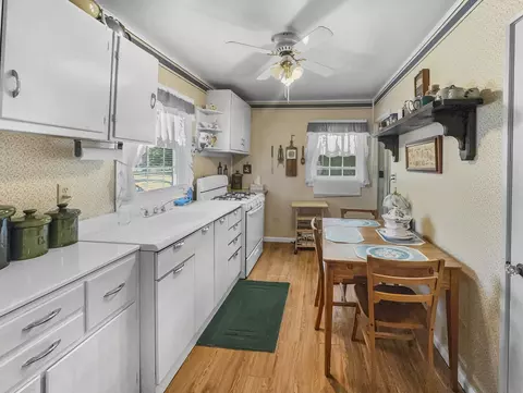 120 E 2nd St, Gilman, IL 60938 photo 7