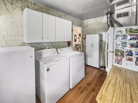 120 E 2nd St, Gilman, IL 60938 photo 8
