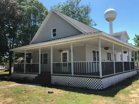 205 W Chestnut St, Rutland, IL 61358