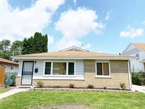 654 163rd St E, Calumet City, IL 60409