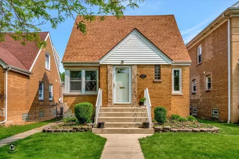 2546 W 110th St, Chicago, IL 60655