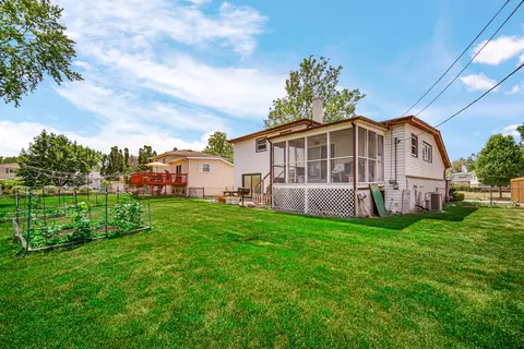 427 N 6th Ave, Des Plaines, IL 60016 photo 18