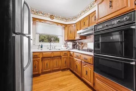 427 N 6th Ave, Des Plaines, IL 60016 photo 6