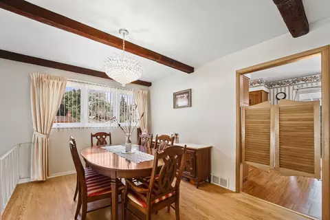 427 N 6th Ave, Des Plaines, IL 60016 photo 5