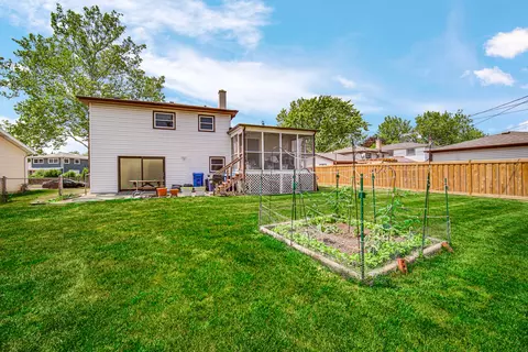 427 N 6th Ave, Des Plaines, IL 60016 photo 20