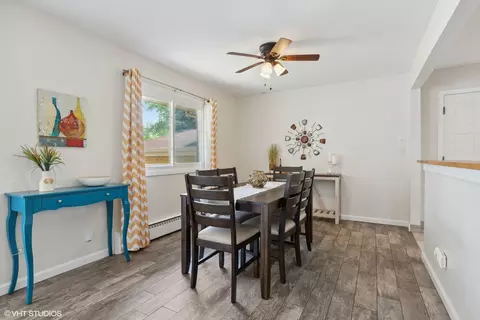 451 Debra Dr, Des Plaines, IL 60016 photo 7