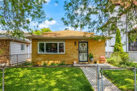 1322 E 71st Pl, Chicago, IL 60619