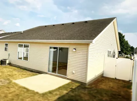 618 Corey Ln, Champaign, IL 61822 photo 24