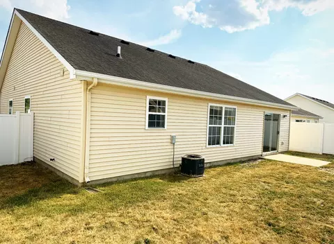 618 Corey Ln, Champaign, IL 61822 photo 23