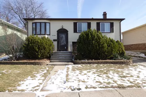 19917 Orchard Ave, Lynwood, IL 60411
