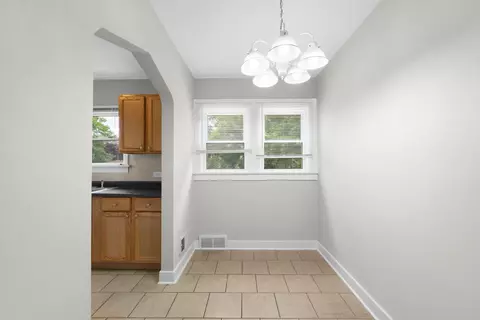 18116 Chicago Ave, Lansing, IL 60438 photo 3