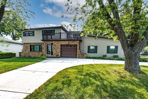 350 N Roselle Rd, Roselle, IL 60172