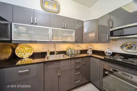 175 E Delaware Pl #5305, Chicago, IL 60611 photo 10