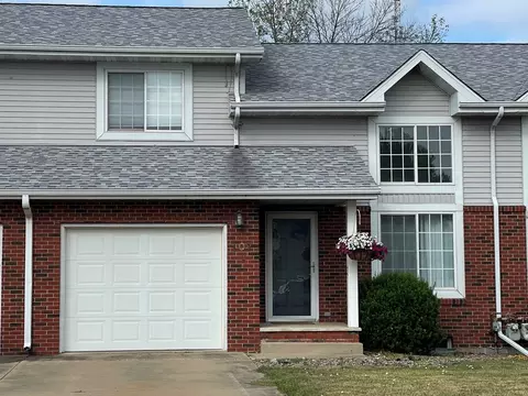 107 Bannon Dr #C, Dwight, IL 60420