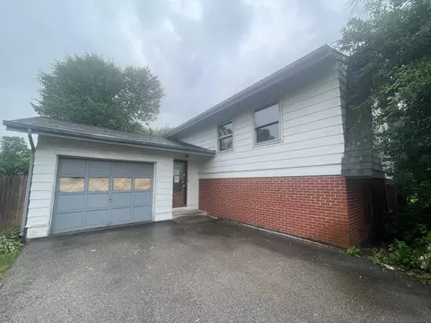 729 Beach Pl, Mundelein, IL 60060