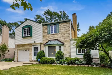 4301 Lee St, Skokie, IL 60076