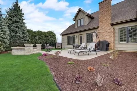 3691 Heathmoor Dr, Elgin, IL 60124 photo 36