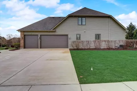 3691 Heathmoor Dr, Elgin, IL 60124 photo 43