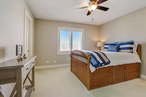 3691 Heathmoor Dr, Elgin, IL 60124 photo 24