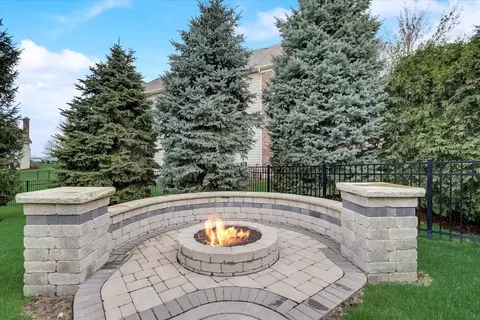 3691 Heathmoor Dr, Elgin, IL 60124 photo 37