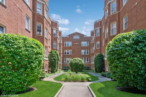 609 Washington Blvd #3E, Oak Park, IL 60302