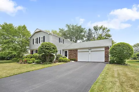 600 Silver Rock Ln, Buffalo Grove, IL 60089