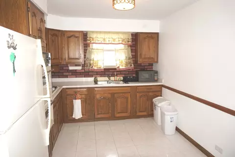 14602 Hamlin Ave, Midlothian, IL 60445 photo 7