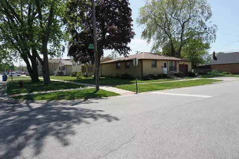14602 Hamlin Ave, Midlothian, IL 60445 photo 2