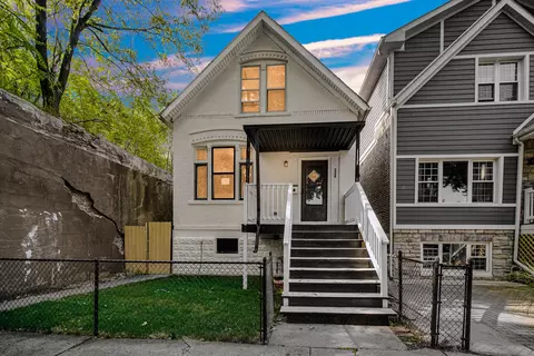 437 W 44th Pl, Chicago, IL 60609