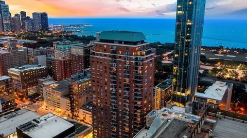 41 E 8th St #2105, Chicago, IL 60605