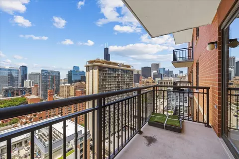 41 E 8th St #2105, Chicago, IL 60605 photo 11