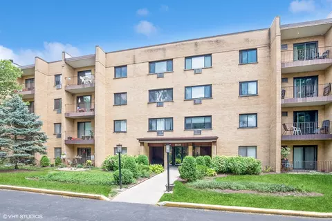 6630 S Brainard Ave #406, Countryside, IL 60525