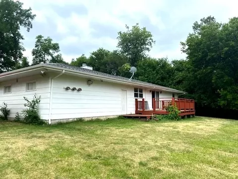 236 W Hennepin St, Mark, IL 61340 photo 3