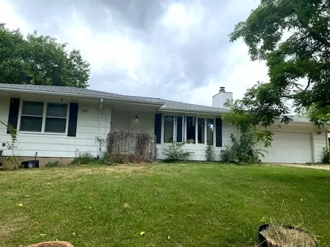 236 W Hennepin St, Mark, IL 61340