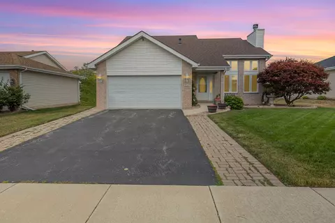 1560 Mallards Cv, Beecher, IL 60401 photo 2