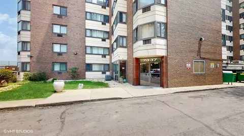 7337 S South Shore Dr #803, Chicago, IL 60649