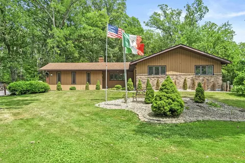 552 E Bemes Rd, Crete, IL 60417