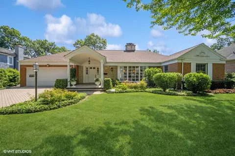 639 Wagner Rd, Glenview, IL 60025