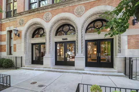1660 N Hudson Ave #1M, Chicago, IL 60614