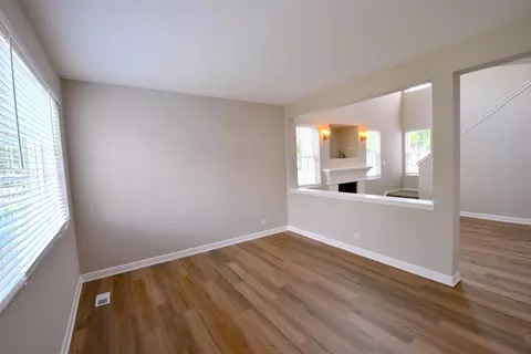 2341 Reflections Dr, Aurora, IL 60502 photo 9