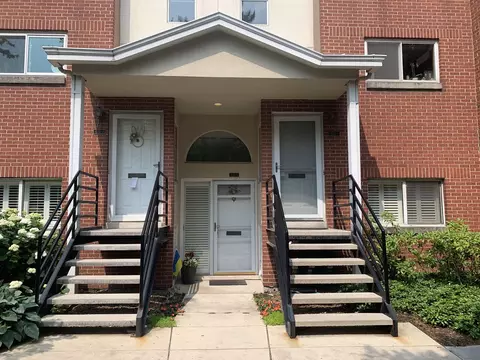 1033 W Vernon Park Pl #H, Chicago, IL 60607