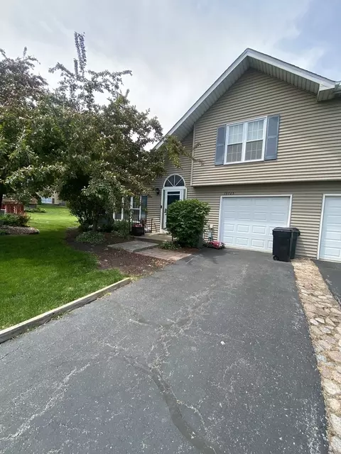19725 S Edinburgh Ln, Frankfort, IL 60423