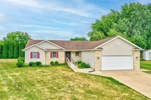 20 Ashland Ct, Peru, IL 61354