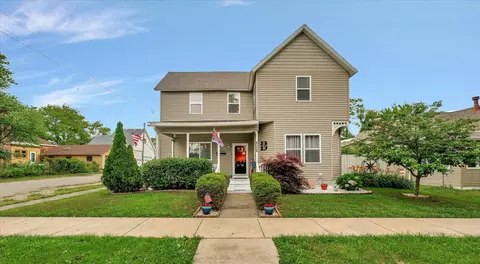 1201 Monroe Ave, Charleston, IL 61920