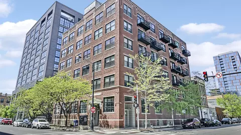 106 N Aberdeen St #4G, Chicago, IL 60607